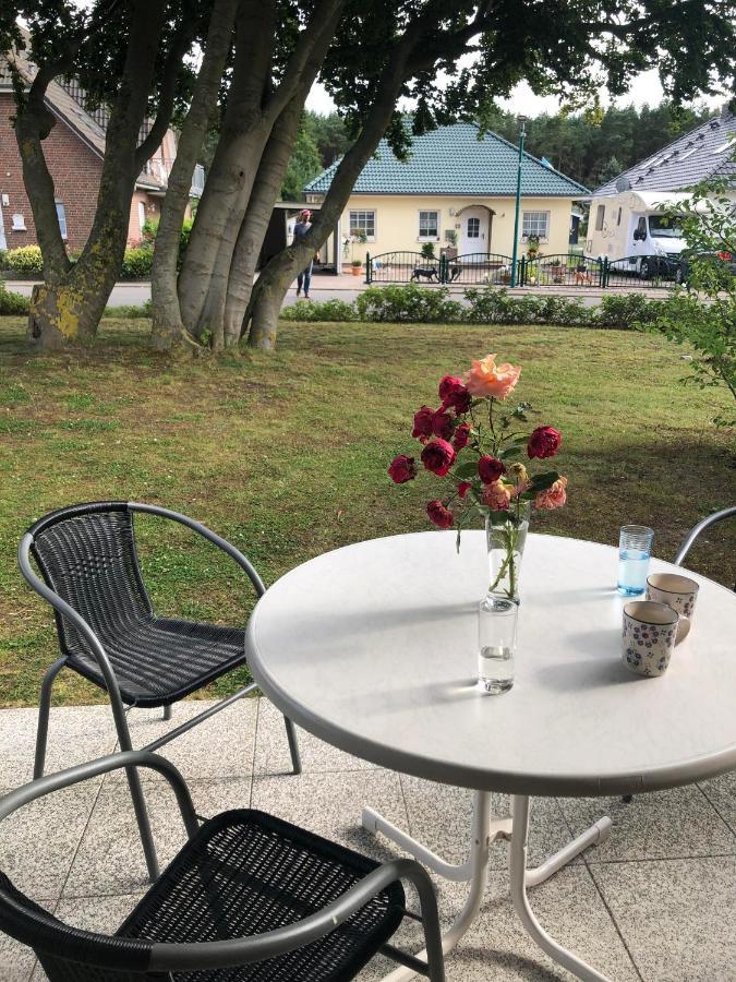 Ferienwohnung 'Bei Den Buchen' Zempin Esterno foto